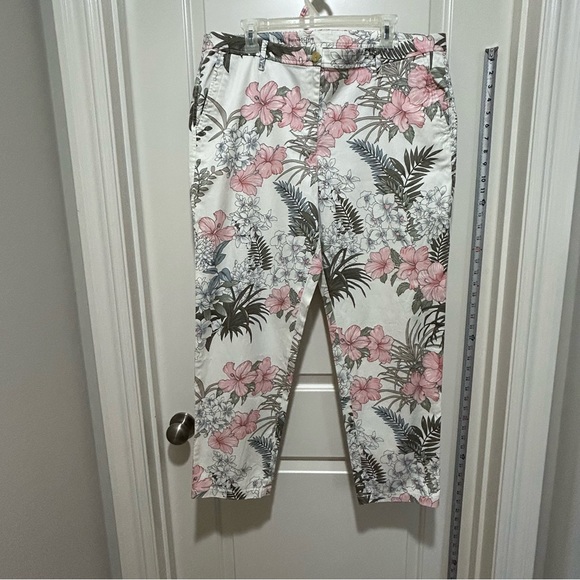 Talbots Pants - Talbots women’s size 14 relaxed chino White and Pink Floral Pants. Like new